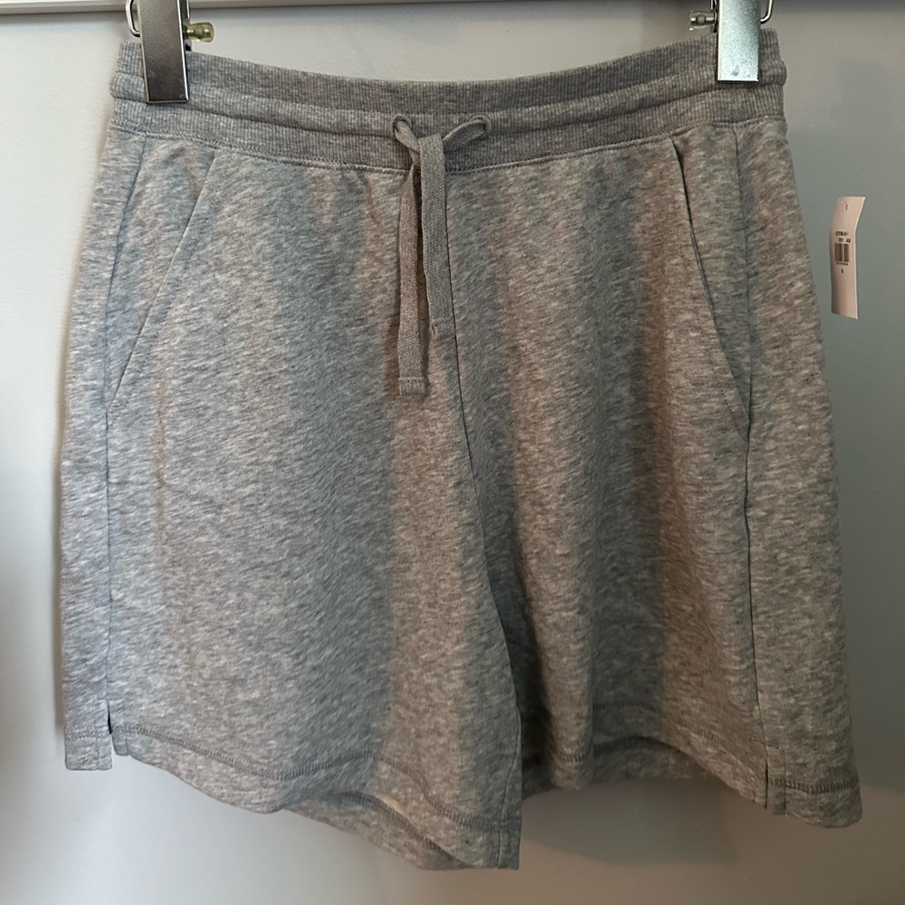 OLD NAVY SWEAT SHORTS